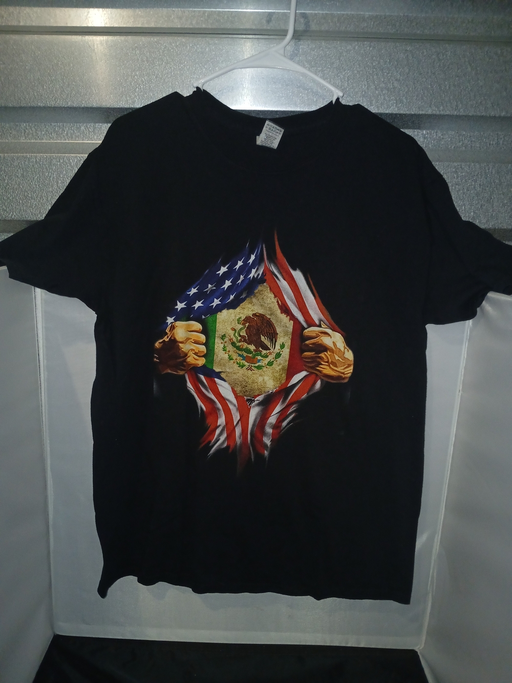 Mexican American Flag Torn Chest Heritage Pride Graphic T-Shirt Black Size L
